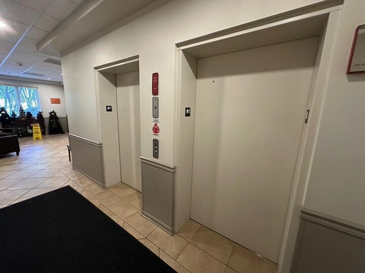 Property Photo:  430 S Western Avenue 211  IL 60016 