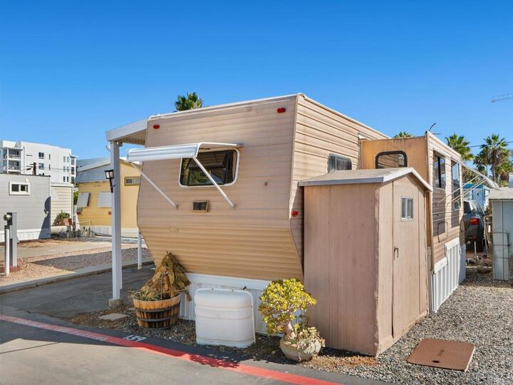 Property Photo: 900 N Cleveland Street 139 CA 92054
