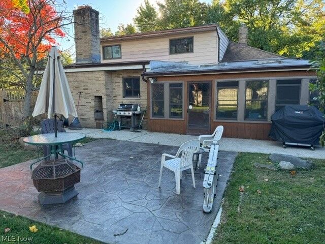 Property Photo:  6697 Greenbriar Drive  OH 44130 