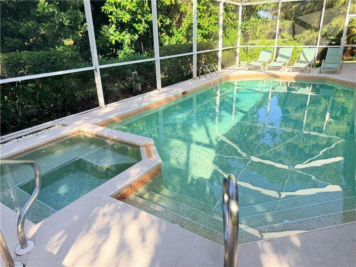 Property Photo:  6650 Harwich Ct  FL 34104 