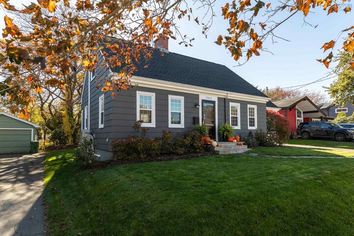 Property Photo:  7042 Royal Pine Avenue  NS B3L 2G1 