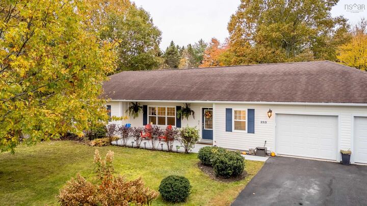 Property Photo:  203 Belle Drive  NS B0P 1R0 