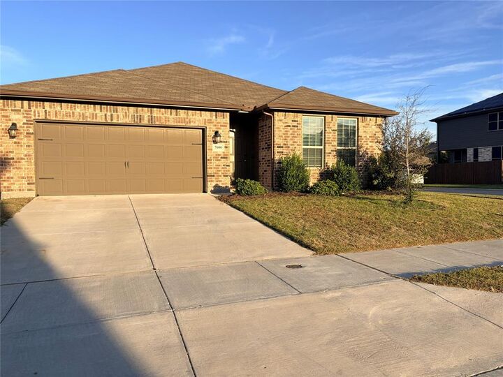 Property Photo:  7600 Gangway Drive  TX 76179 