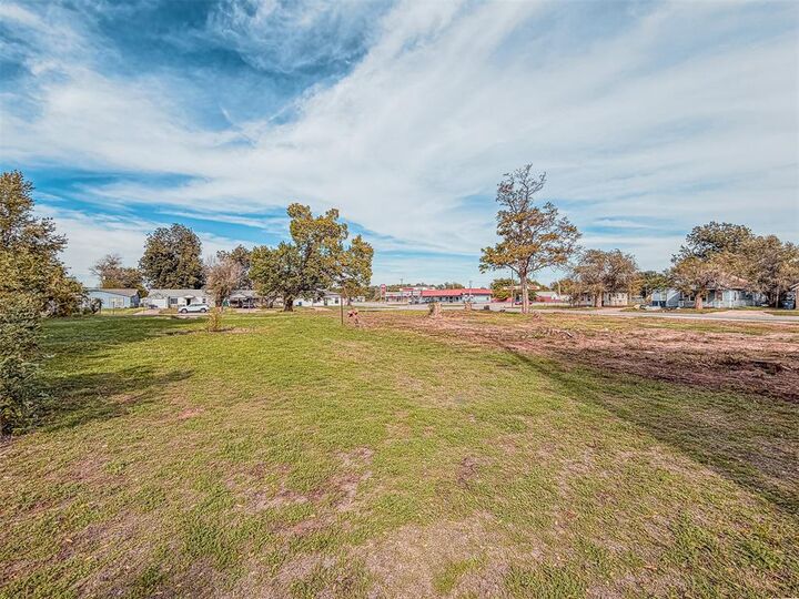 Property Photo: 318 N 1st Street OK 73005