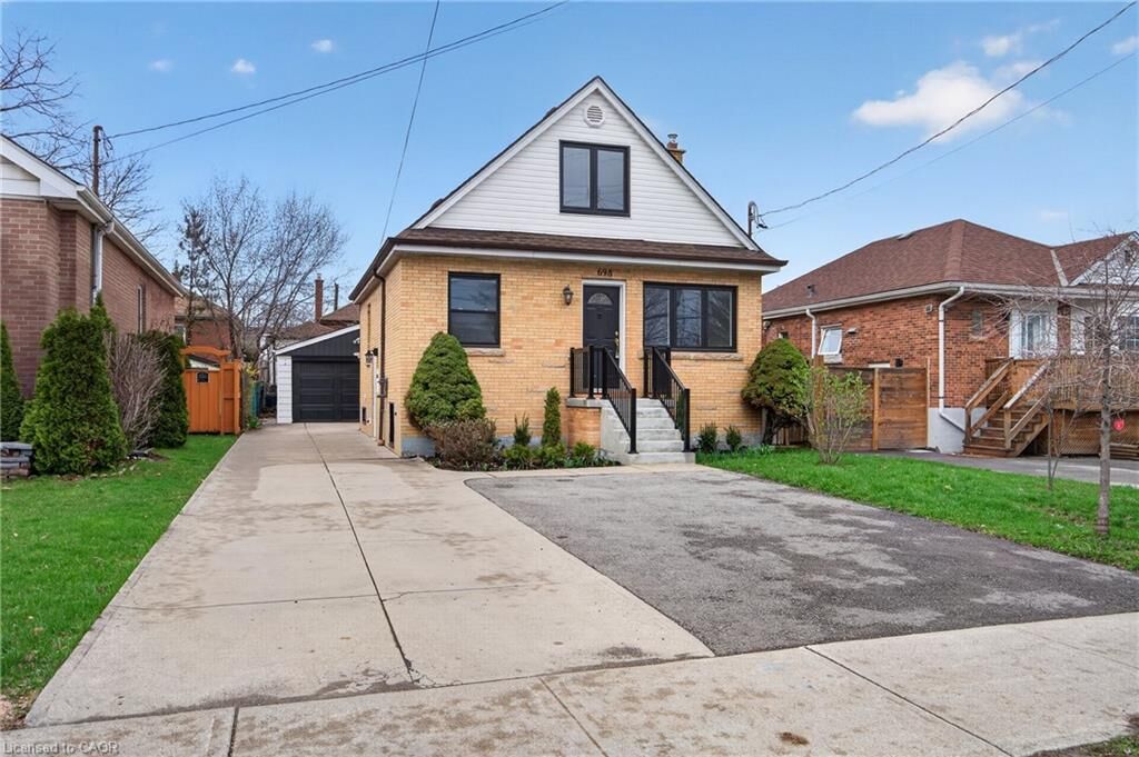 Property Photo: 698 Upper Sherman Avenue Lower ON L8V 3M6