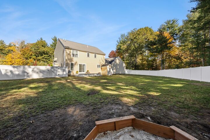 Property Photo:  4 Sherwood Dr  MA 02338 