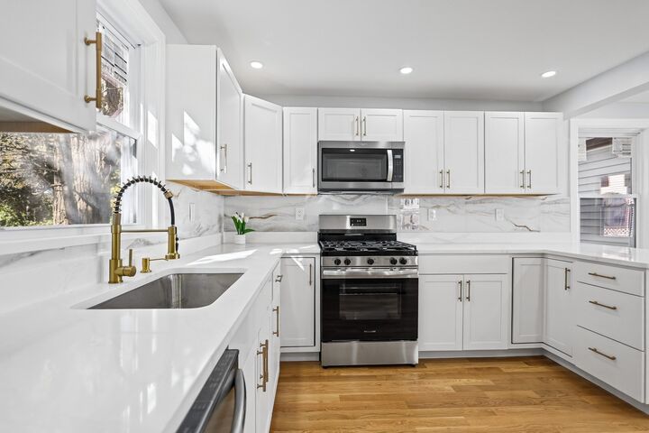 Property Photo:  197 Oakland Ave  MA 01844 