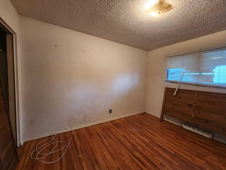 Property Photo:  3828 19 Street NW  AB T2L 2B5 