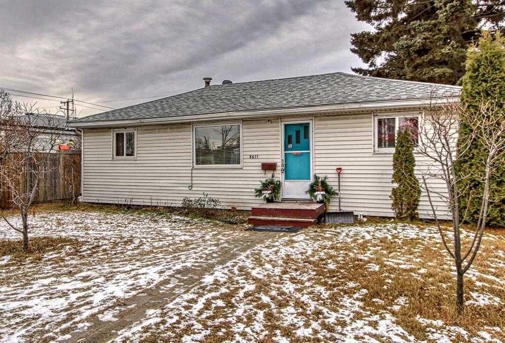 Property Photo:  8611 47 Avenue NW  AB T3B 2A1 