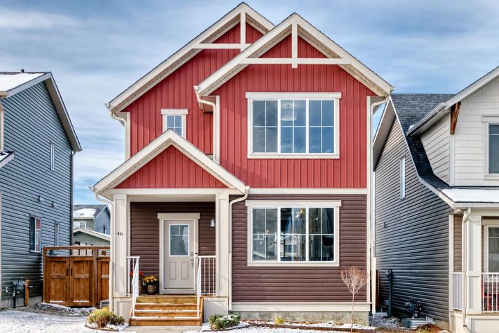 Property Photo:  46 Emberside Garden  AB T4C 2L9 