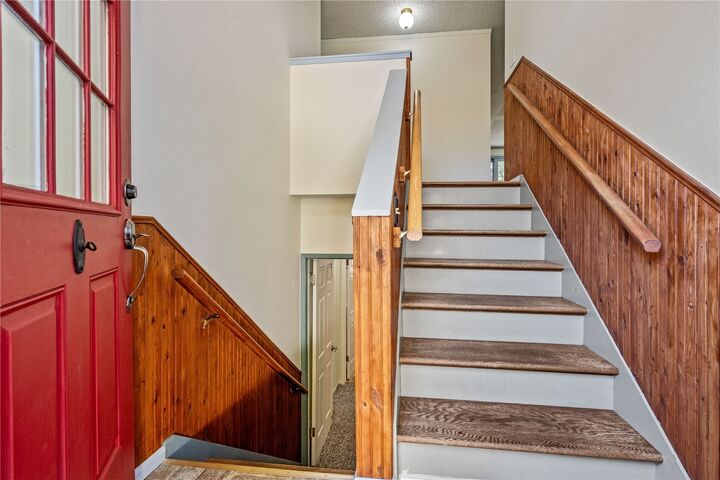 Property Photo:  2619  Vining Street  WA 98226 