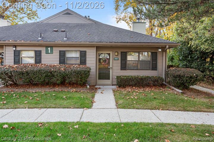 Property Photo:  24861 Cashmere Court  MI 48033 