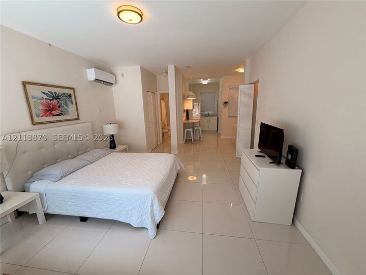 Property Photo: 511 15th Street 6 FL 33139