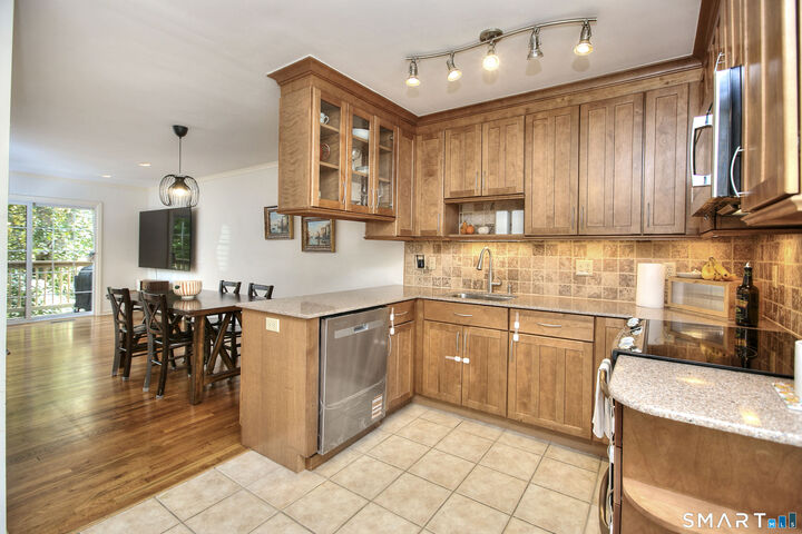 Property Photo: 105 Columbus Place 4 CT 06907
