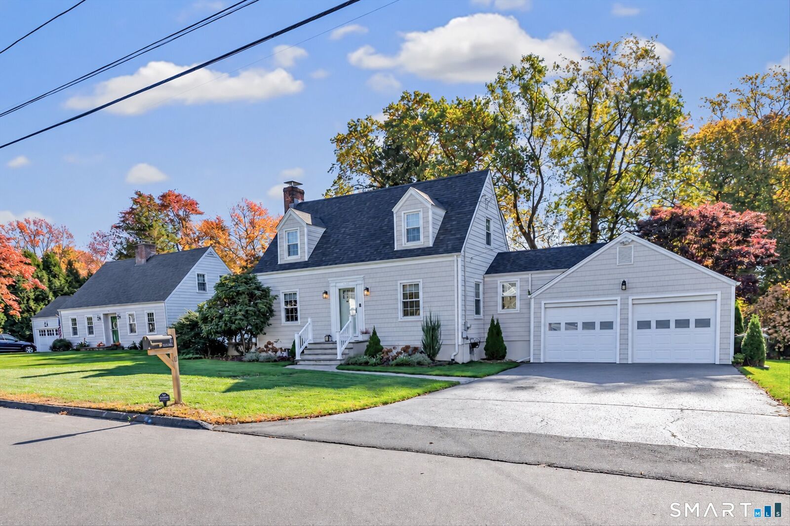 Property Photo:  11 Elaine Street  CT 06611 