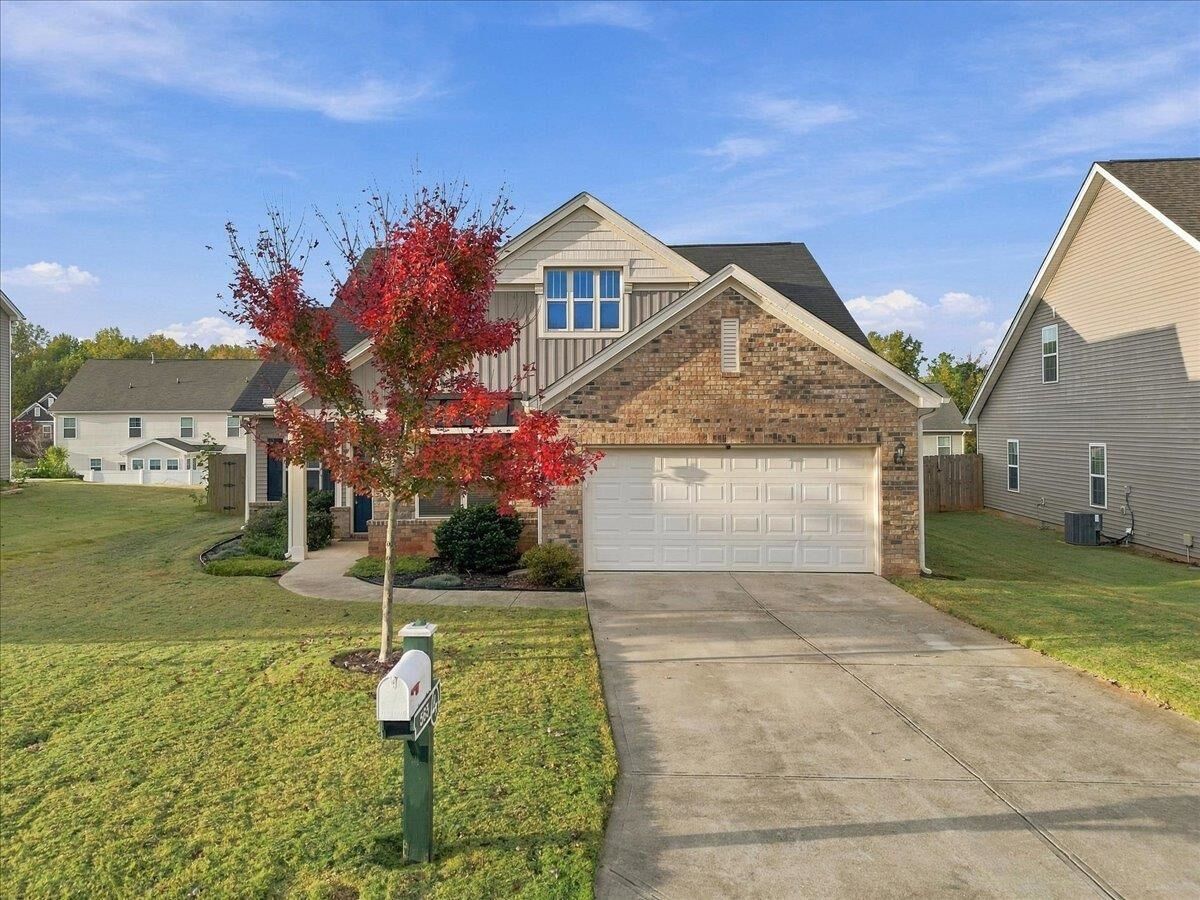 Property Photo: 565 Goldstone Lane SC 29316