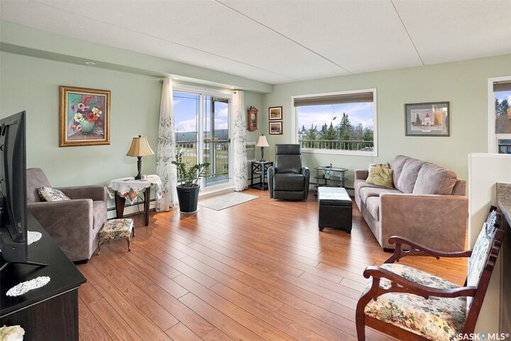 Property Photo:  2 18th Street E 207  SK S0M 0E0 