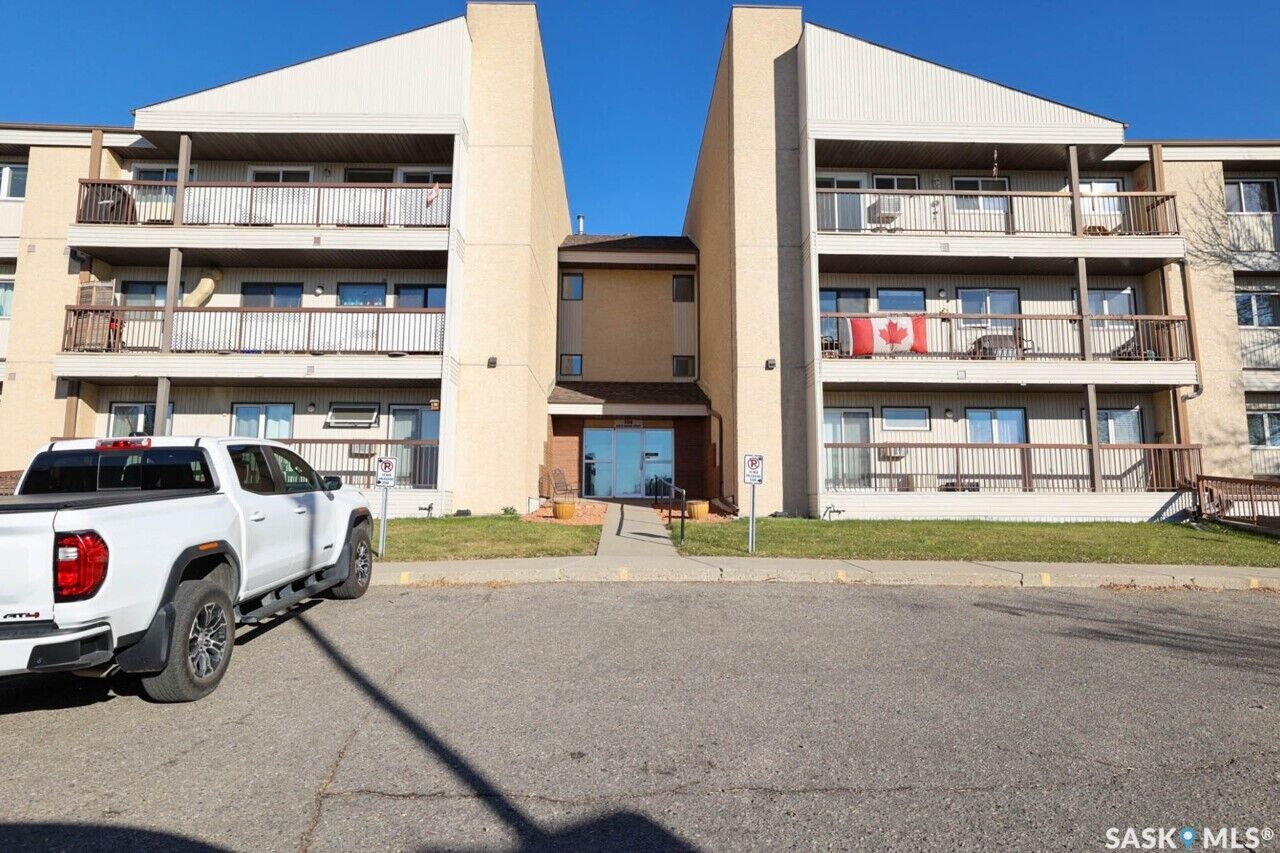 Property Photo:  1130 Radway Street N 102  SK S4X 4J5 