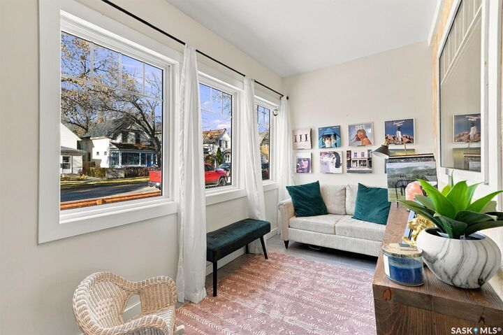 Property Photo:  528 G Avenue S  SK S7M 1V6 