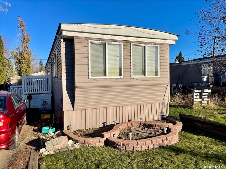 Property Photo:  341 Hawkes Street  SK S0G 0E0 