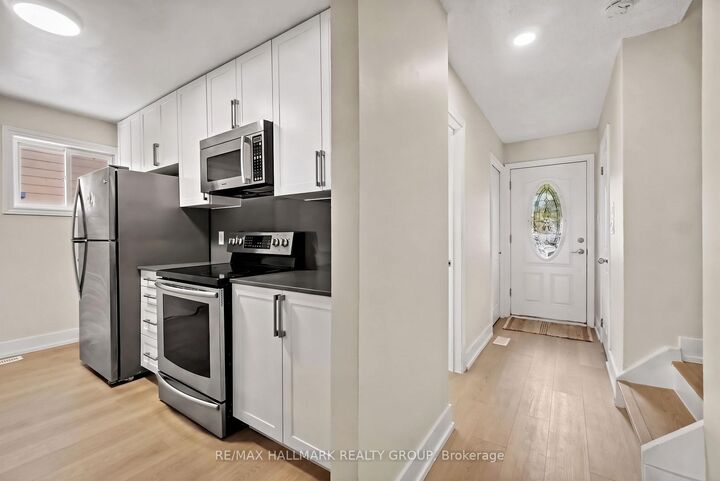 Property Photo:  1329 Lotus Street  ON K1J 8B1 