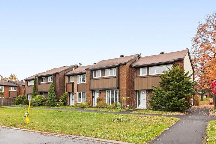 Property Photo:  1900 Marquis Avenue 19  ON K1J 8J2 