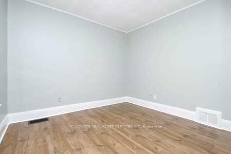 Property Photo:  95 Harding Boulevard Main Fl  ON M1N 3E1 
