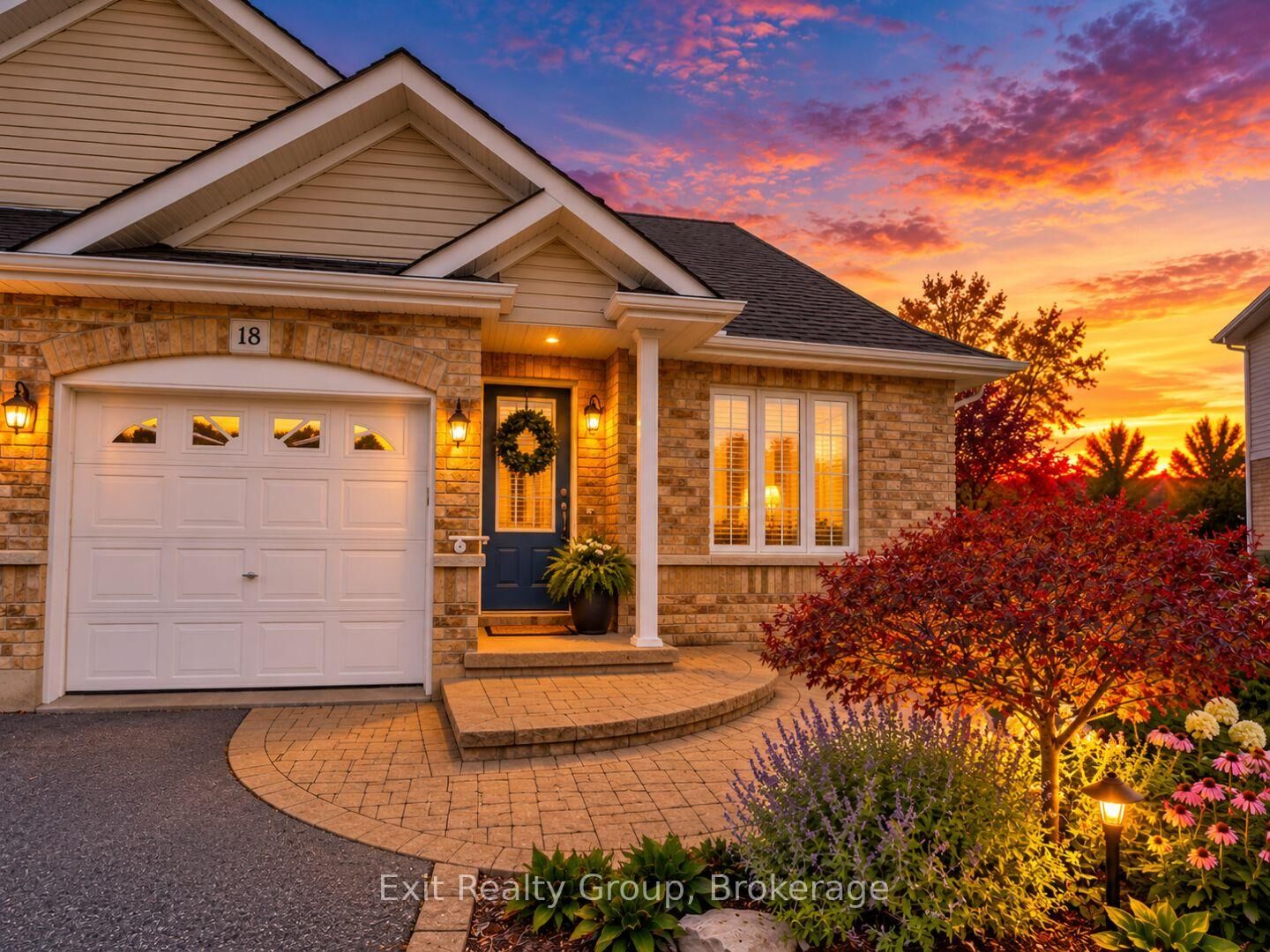 Property Photo:  18 Ava Court  ON K8P 0B2 