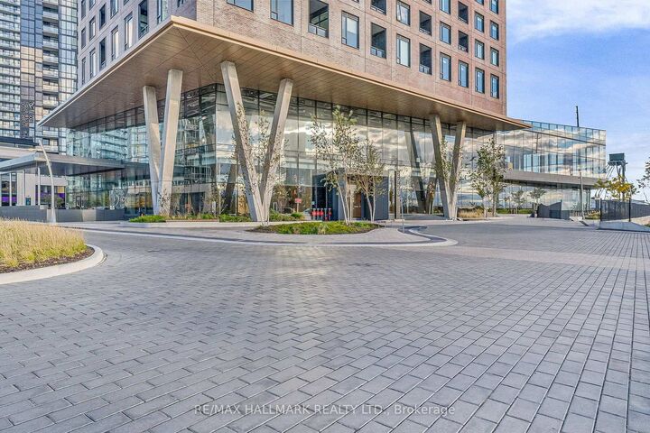 Property Photo:  2920 Highway 7 N/A 2903  ON L4K 0P4 