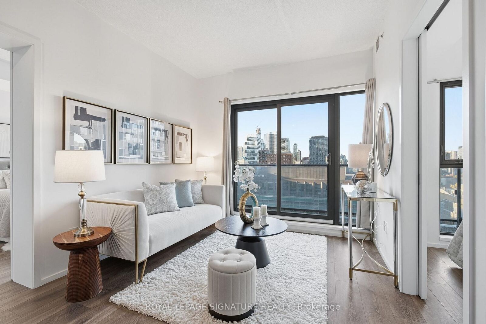 Property Photo: 159 Dundas Street E 1607 ON M5B 0A9