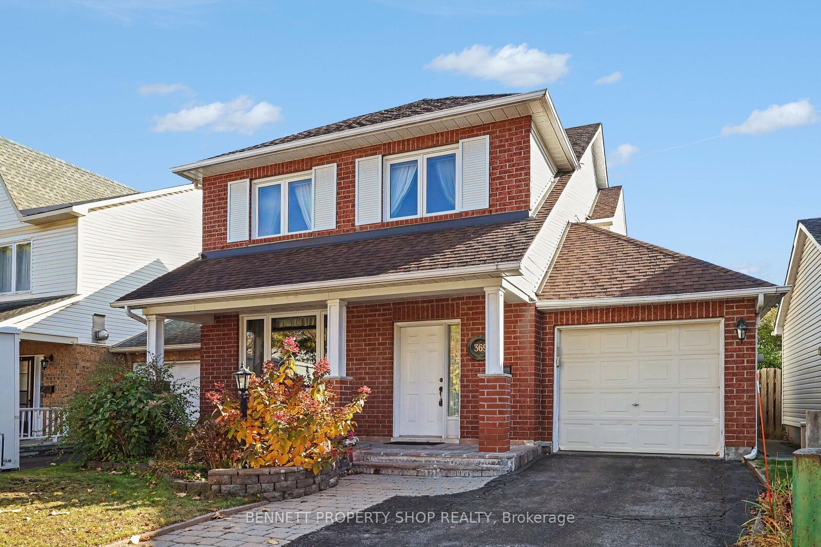 Property Photo:  369 Stoneway Drive  ON K2G 6G8 