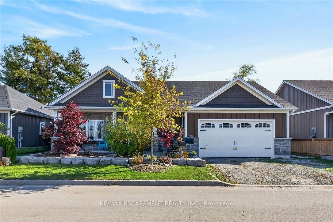 Property Photo:  740 Main Street E 31  ON N1A 0B3 