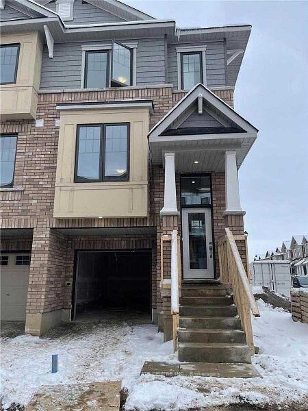 Property Photo:  185 Bedrock Drive 66  ON L8J 0M5 
