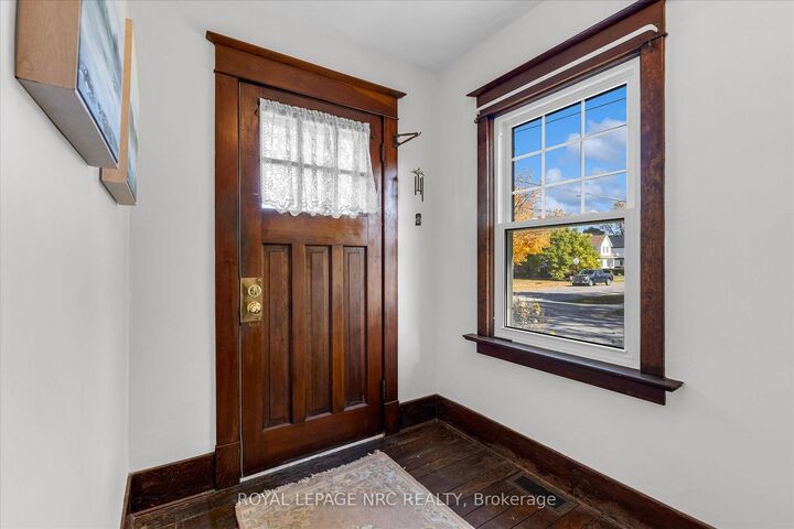 Property Photo:  301 Dufferin Street  ON L2A 2T8 