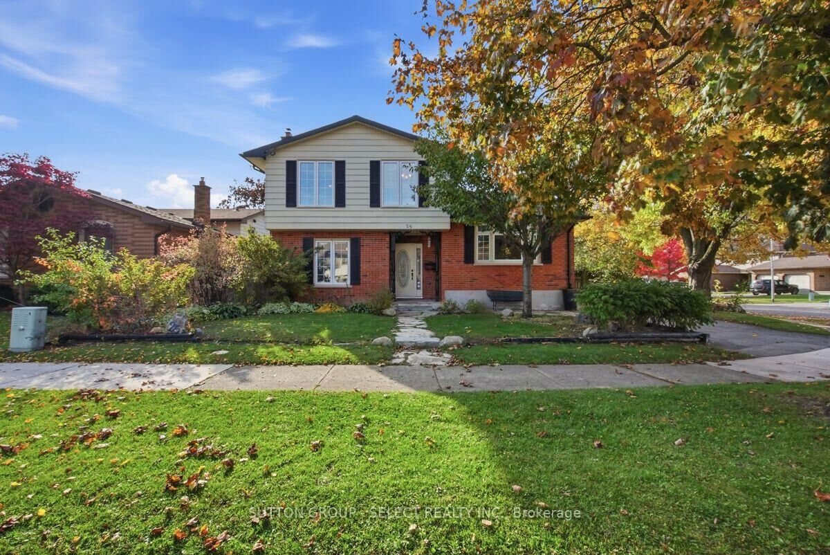 Property Photo:  25 Finch Crescent  ON N6E 2E4 