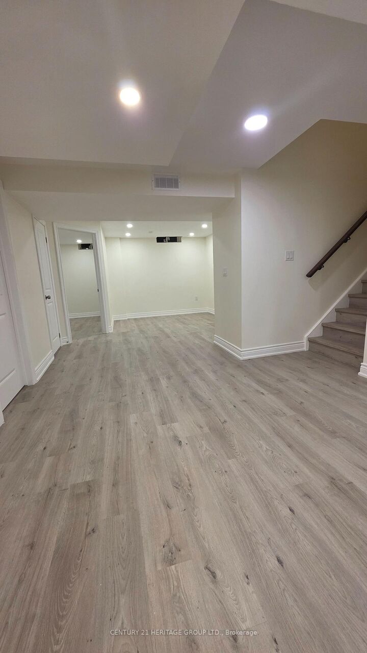 Property Photo:  74 Gallant Place Bsmt  ON L4H 3W7 