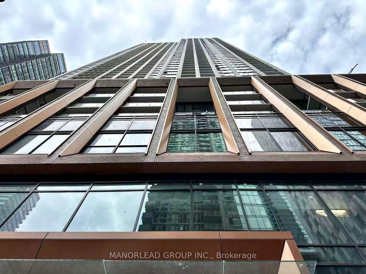 Property Photo:  400 King Street W 3116  ON M5V 1K2 