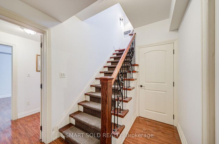 Property Photo: 213 Maplehurst Avenue Lower ON M2N 3C3