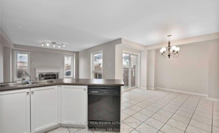 Property Photo:  66 Livingston Road  ON L9T 6B7 
