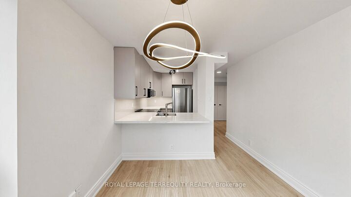 Property Photo:  92 King Street E 220  ON M5C 2V8 