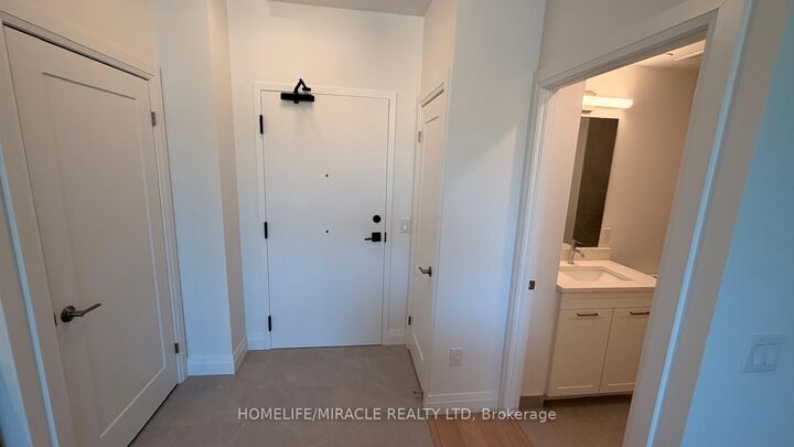Property Photo:  26 Mill Street 318  ON L7G 2H7 