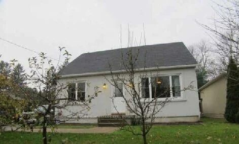 Property Photo:  553 Rebecca Street  ON L6K 1L2 