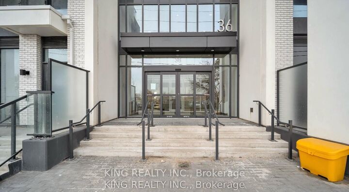 Property Photo:  36 Zorra Street 529  ON M8Z 0G5 
