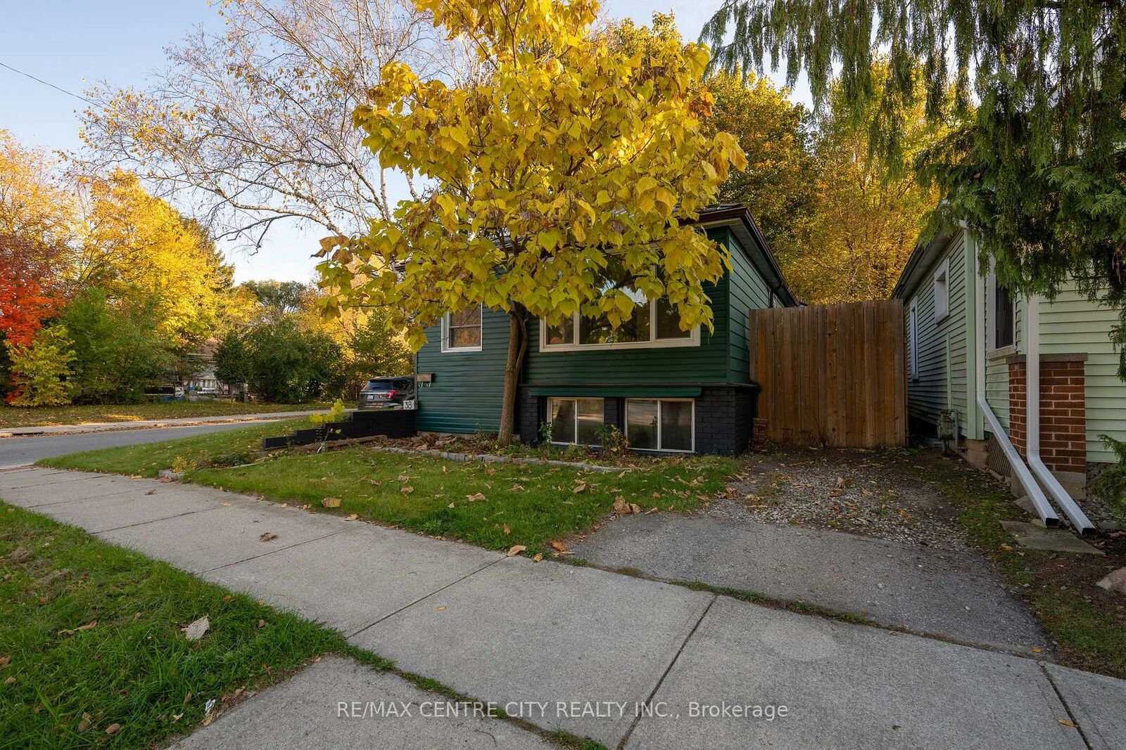 Property Photo:  38 Boullee Street  ON N5Y 1T4 