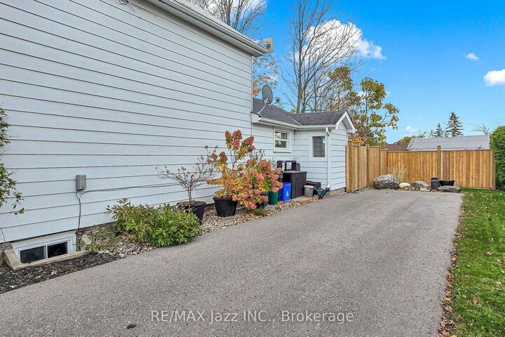 Property Photo: 35 Jones Street ON L0C 1H0