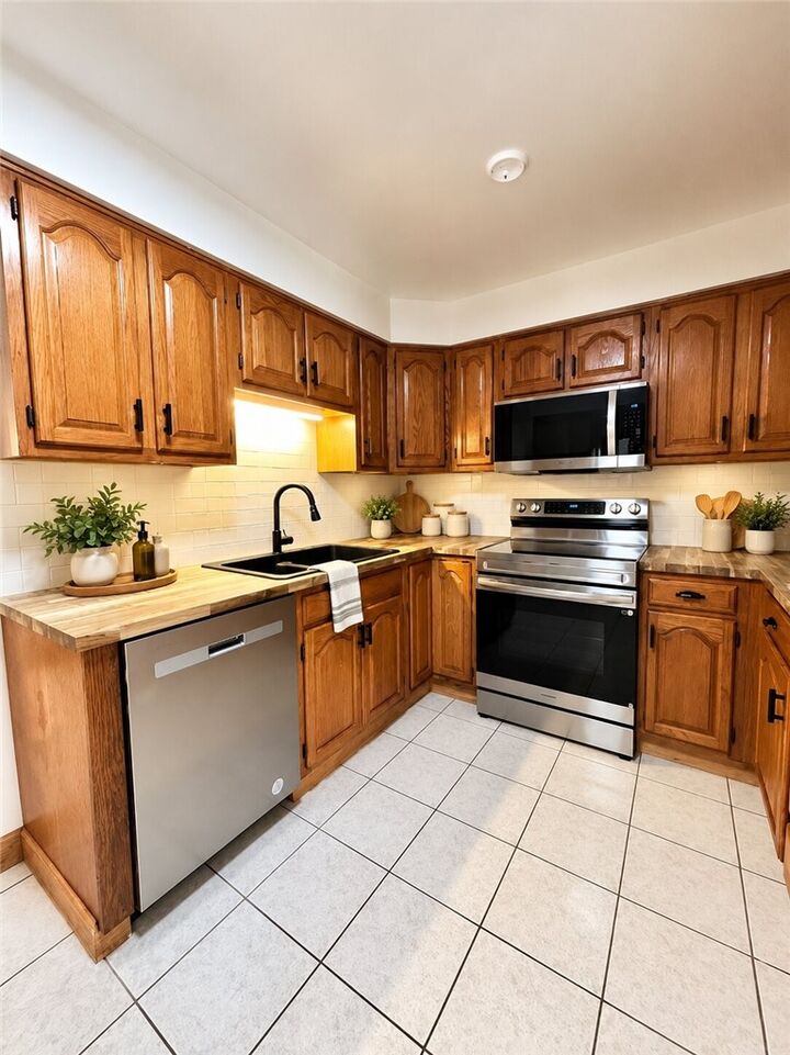 Property Photo:  616 Sandy Hill Road  PA 15642 