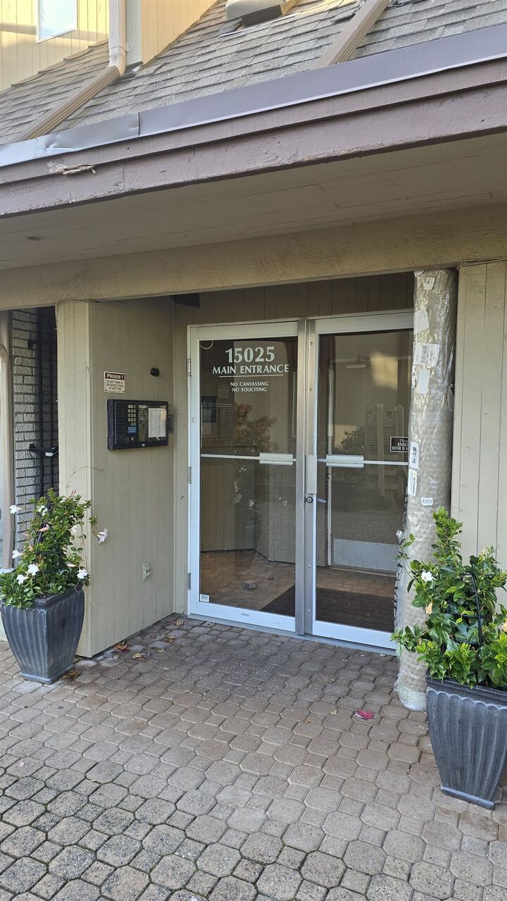 Property Photo: 15025 Victoria Avenue 401 BC V4B 1G2