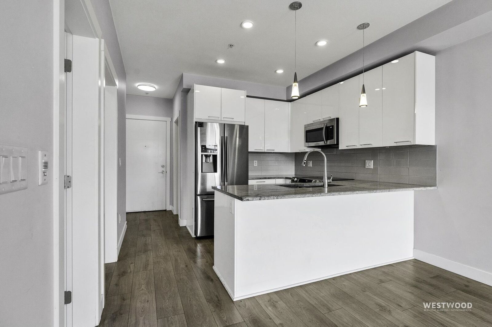 Property Photo: 20696 Eastleigh Crescent 210 BC V3A 0M3