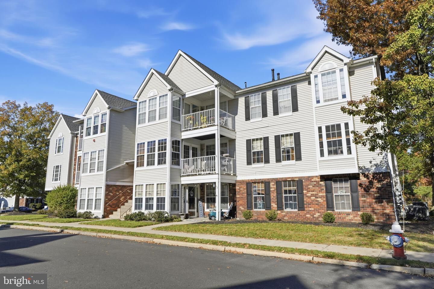 Property Photo:  63 Eldon Way  NJ 08053 