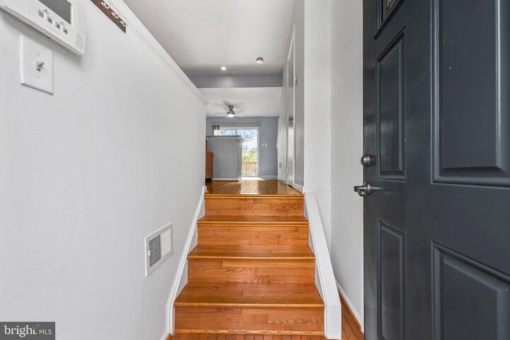 Property Photo:  3008 Antrim Circle  VA 22026 